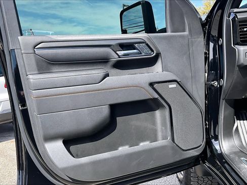 Used 2025 GMC Sierra 2500 AT4 w/ AT4 Premium Plus Package AWD/4WD image 22