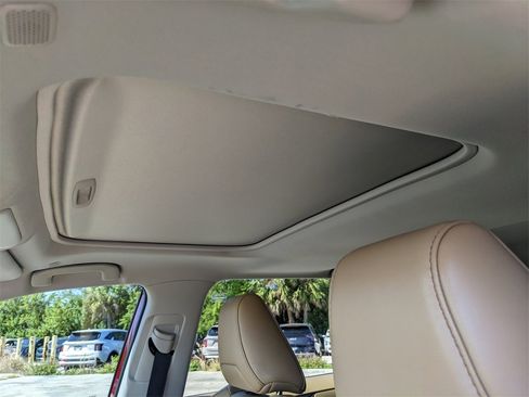 Used 2024 Toyota RAV4 XLE Premium image 22