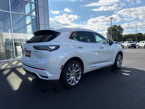 Used 2025 Buick Envision Avenir AWD/4WD image 8