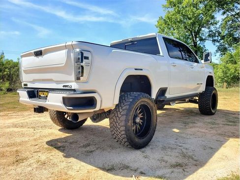 Used 2022 GMC Sierra 2500 AT4 w/ AT4 Preferred Package AWD/4WD image 14
