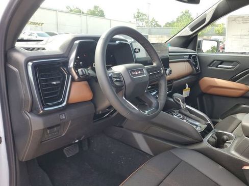 New 2026 GMC Canyon AT4 AWD/4WD image 20