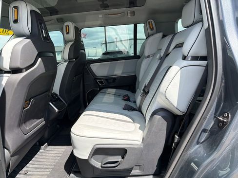 Used 2024 Rivian R1S Adventure AWD/4WD image 22