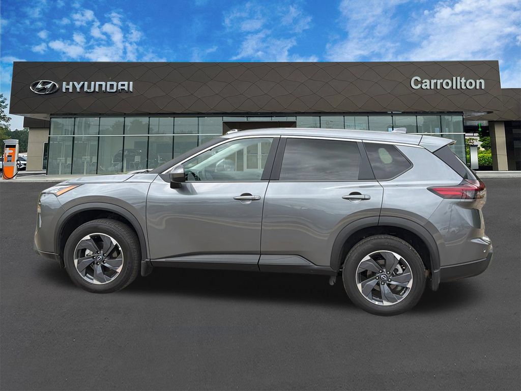 Used 2026 Nissan Rogue SV FWD image 8