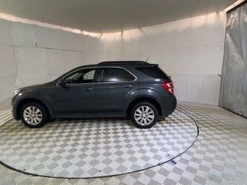 Used 2017 Chevrolet Equinox LT FWD image 9