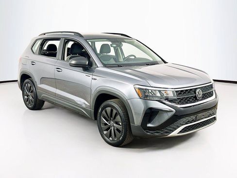 Certified 2023 Volkswagen Taos S FWD image 3