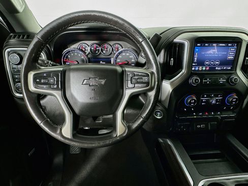 Used 2021 Chevrolet Silverado 1500 RST w/ Redline Edition AWD/4WD image 10