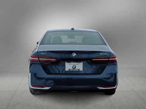 Used 2026 BMW 530i xDrive AWD/4WD image 7