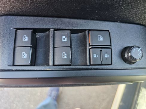 Used 2020 Toyota Tacoma TRD Off-Road image 29