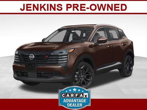 Used 2026 Nissan Kicks SR FWD image 1