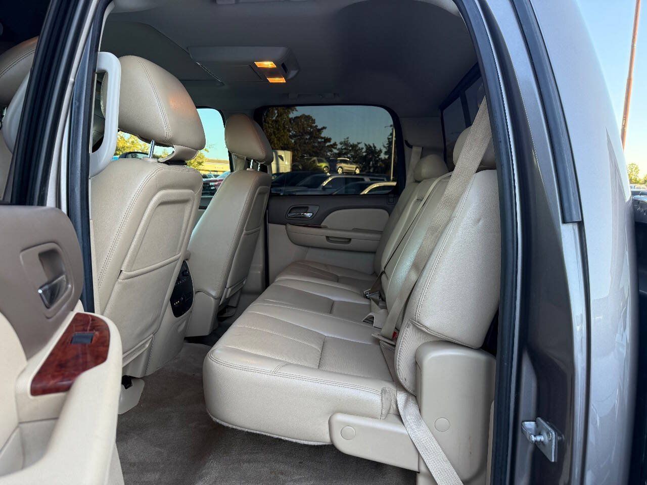 Used 2014 Chevrolet Silverado 3500 LTZ w/ LTZ Plus Package AWD/4WD image 6