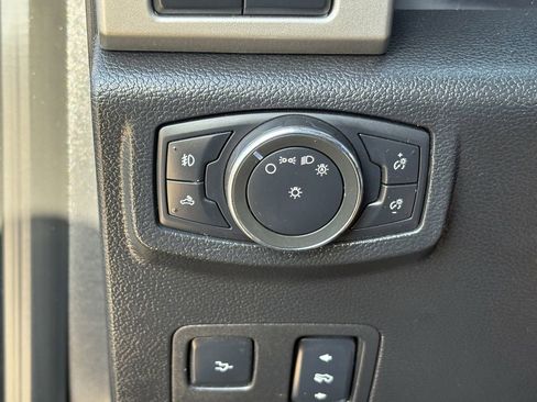 Used 2017 Ford F250 Lariat w/ Lariat Ultimate Package image 23