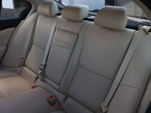 Used 2017 INFINITI Q50 2.0t image 11