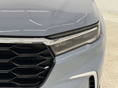 Used 2024 Honda Pilot Elite image 11