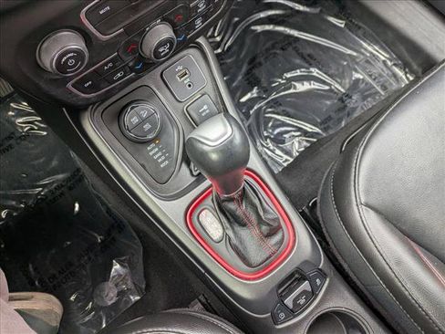 Used 2018 Jeep Compass Trailhawk image 12