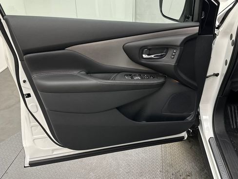 Certified 2024 Nissan Murano SL w/ Cargo Package AWD/4WD image 18