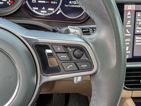 Used 2021 Porsche Cayenne image 16