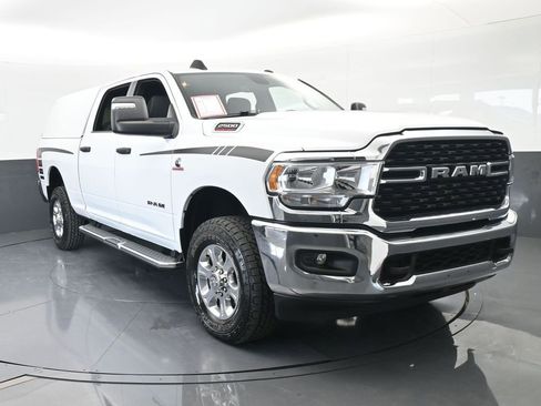 Used 2023 RAM 2500 Big Horn w/ Level 1 Equipment Group image 9