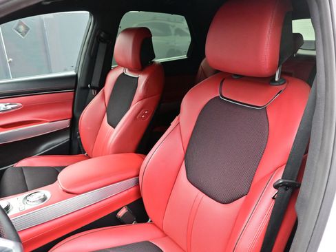 Certified 2023 Genesis GV70 2.5T w/ Sport Prestige Package image 14