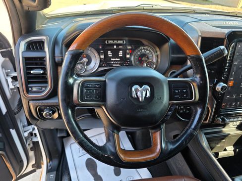 Used 2020 RAM 2500 Limited image 14