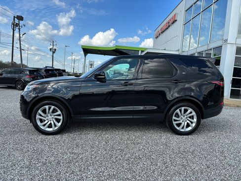 Used 2017 Land Rover Discovery HSE image 3