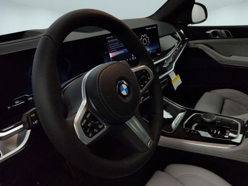 New 2026 BMW X5 xDrive40i w/ M Sport Package image 19