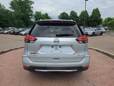 Used 2019 Nissan Rogue SV AWD/4WD image 4