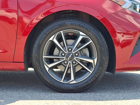 Used 2023 Kia Forte LXS FWD image 8