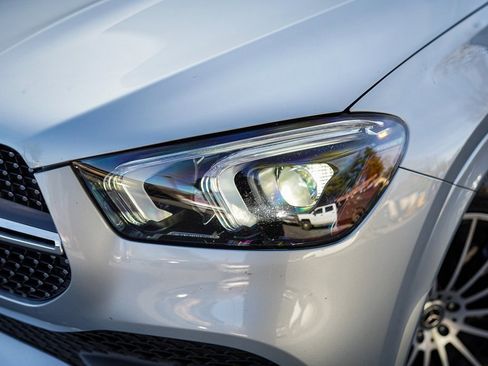 Used 2023 Mercedes-Benz GLE 450 4MATIC w/ AMG Line Exterior image 3