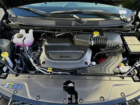 New 2026 Chrysler Pacifica Select image 30