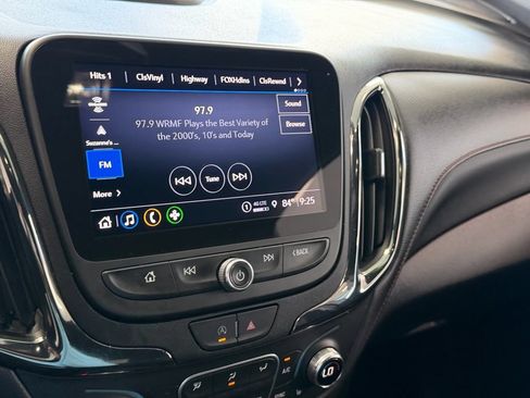 Used 2024 Chevrolet Equinox RS w/ RS Leather Package FWD image 21