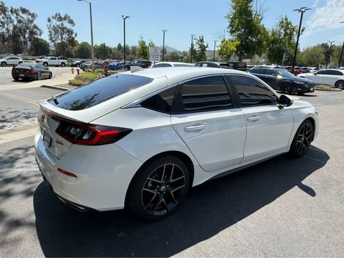 Used 2024 Honda Civic Sport Touring image 5