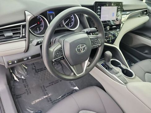 Used 2023 Toyota Camry LE image 19
