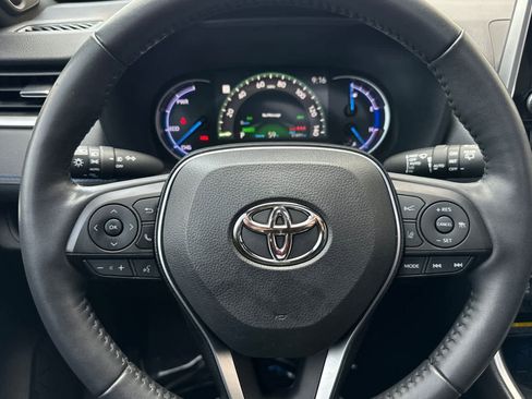 Used 2020 Toyota RAV4 XSE image 25