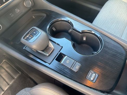 Certified 2022 Nissan Rogue SV image 38