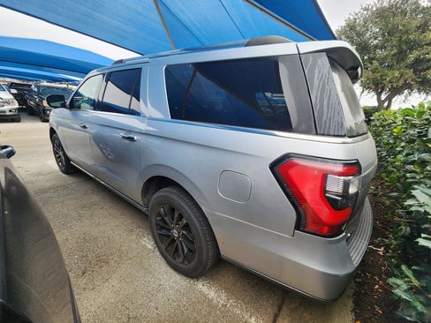 Used 2019 Ford Expedition Max Limited image 3