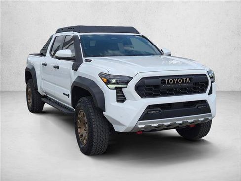 Used 2026 Toyota Tacoma 4x4 Double Cab Hybrid image 3