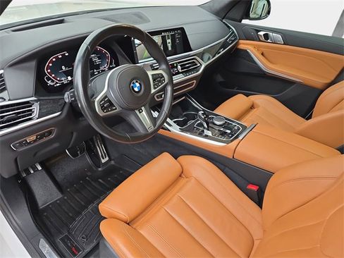 Used 2022 BMW X7 xDrive40i w/ M Sport Package image 19