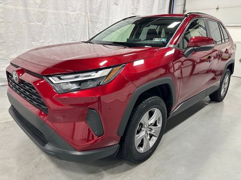 Used 2025 Toyota RAV4 XLE AWD/4WD image 3