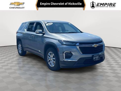 Used 2023 Chevrolet Traverse LS w/ Safety Package FWD image 1