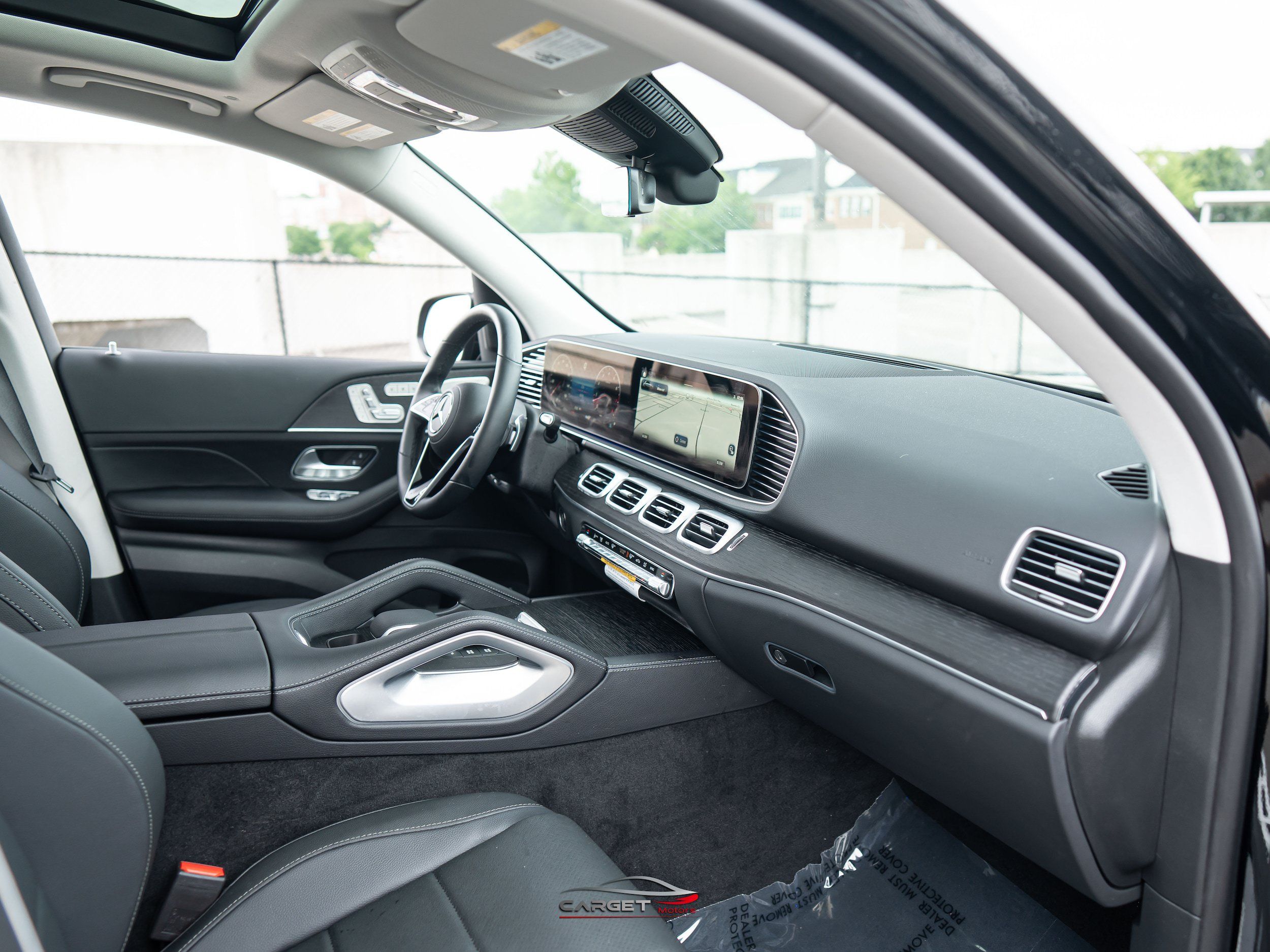 Used 2026 Mercedes-Benz GLE 350 4MATIC w/ AMG Line Exterior image 15