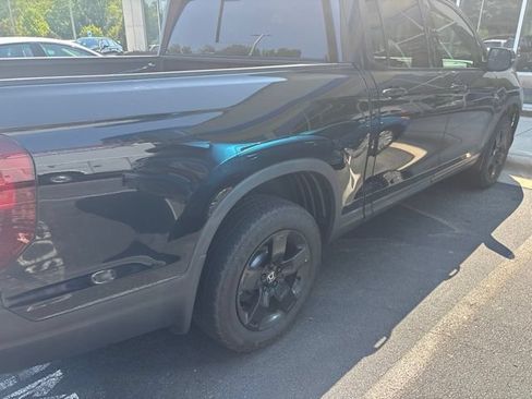 Used 2025 Honda Ridgeline Black Edition image 9
