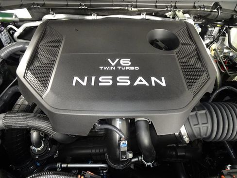 New 2026 Nissan Armada PRO-4X w/ Captain's Chari Seat Package AWD/4WD image 12