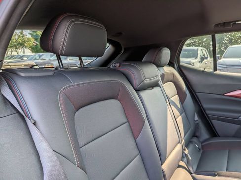 Used 2025 Chevrolet Equinox EV RS FWD image 35