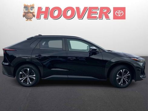 Used 2024 Toyota bZ4X FWD image 2