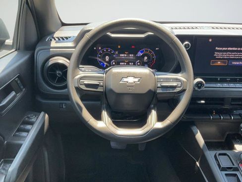 Used 2024 Chevrolet Colorado W/T RWD image 15