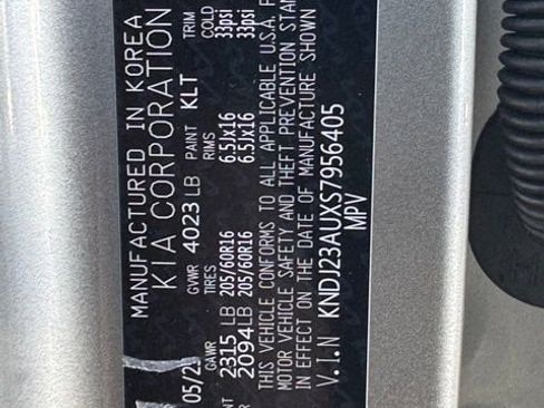 Certified 2025 Kia Soul LX image 13