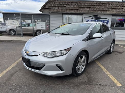 Used 2019 Chevrolet Volt LT w/ Comfort Package image 3