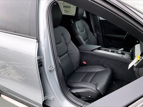 New 2026 Volvo V60 B5 Cross Country Ultra w/ Protection Package Premier AWD/4WD image 11