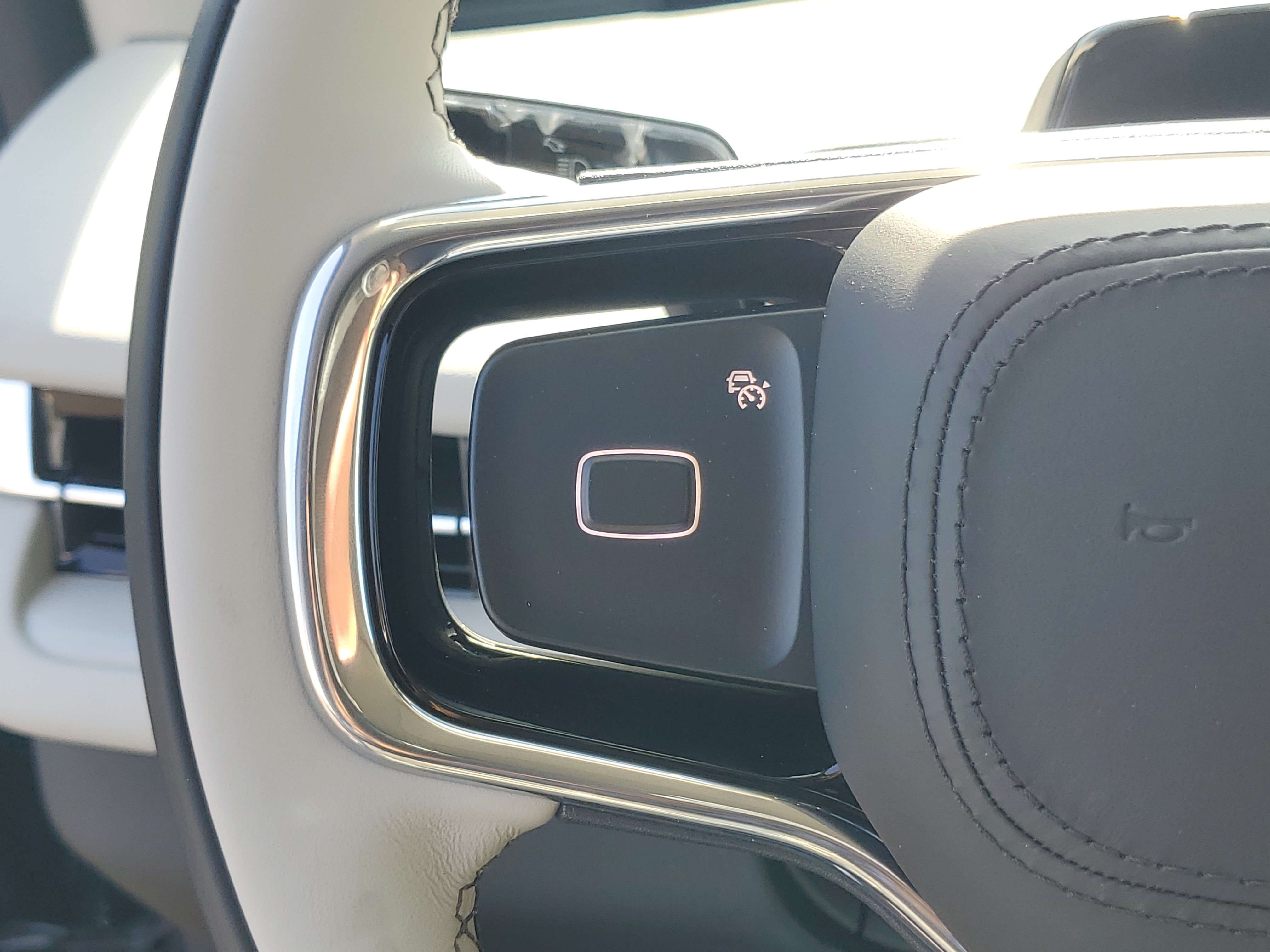New 2026 Lincoln Navigator Reserve AWD/4WD image 17
