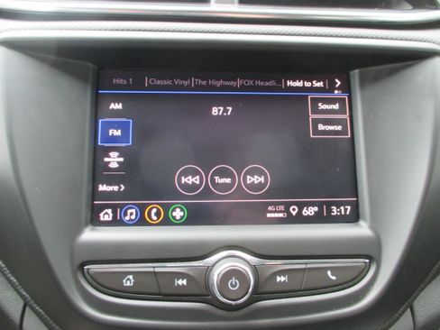 Used 2023 Chevrolet TrailBlazer LT image 16